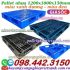 Pallet nhựa 1200x1000x150mm đan thanh màu xanh dương và đen