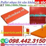 Pallet nhựa lót sàn sân khấu mặt kín màu cam – KT 500x1000x50mm